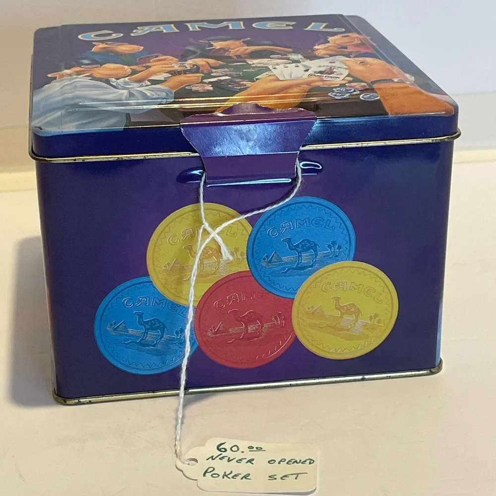 Camel Collectible Poker Set - Picture 2 of 8
